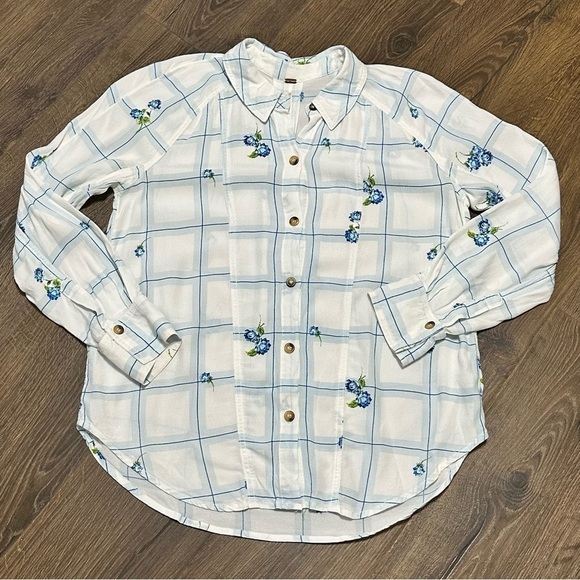 Free People button down Medium top - Picture 2 of 5